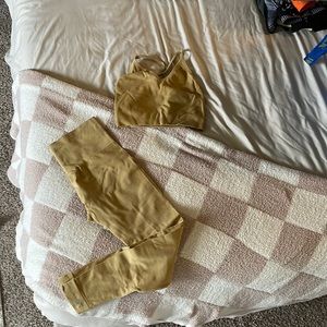 Set active mustard yellow set - size M